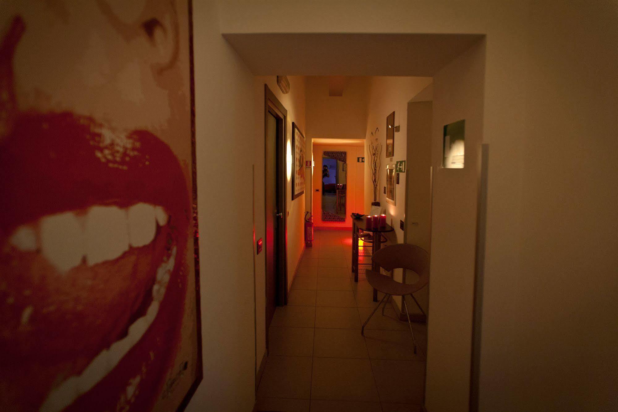 Crossing Roma 1 Otel Dış mekan fotoğraf